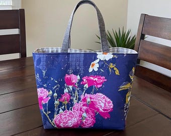 Bolso tote floral azul índigo, pequeño bolso tipo mochila, bolso tote para el día a día.