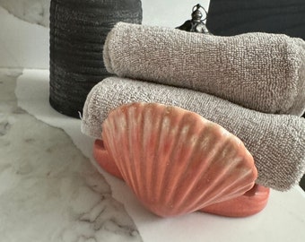 Vintage Bathroom Decor - Seashell Towel Holder - Countertop Hand Towel Wash Cloth Holder - Peach Lt Orange Bathroom Lusterware Ceramics -