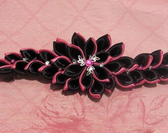 Black and Pink Kanzashi Flower Hair Comb