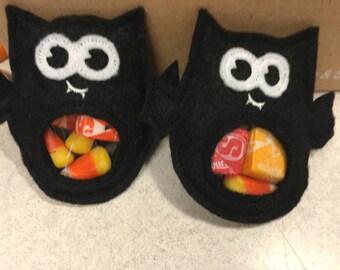Bat candy holder
