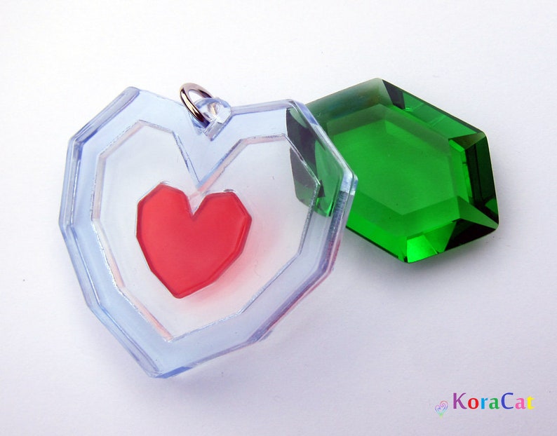 Zelda Heart Piece Necklace Keychain 40mm image 6