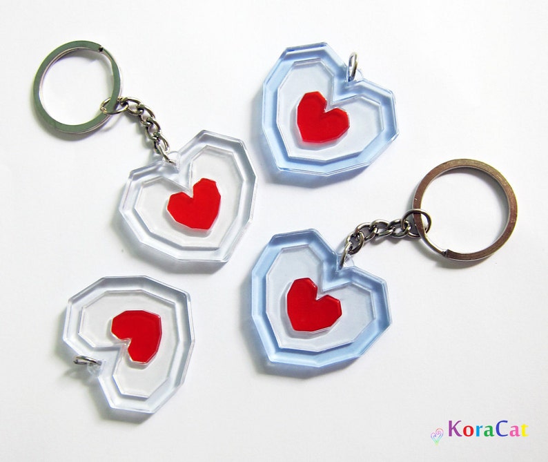 Zelda Heart Piece Necklace Keychain 40mm image 2