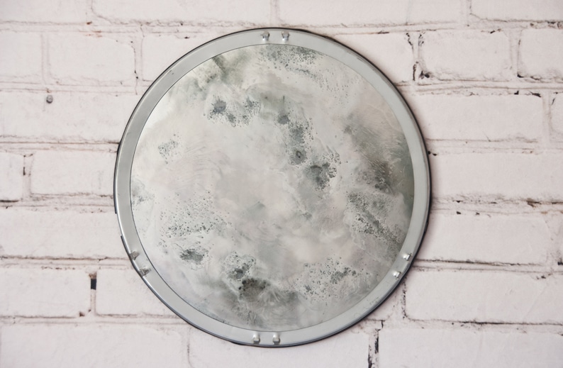 Antiqued Silver Round Mirror 17 Inch