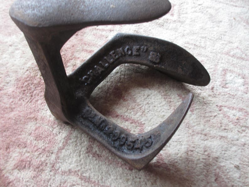 Antique Challenge Cobblers Shoe Menders Last Anvil Rd No 209545 Dates it to 1893 image 1