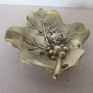 Vintage Brass Leaf Grape Ashtray Pin Dish Key Dish
