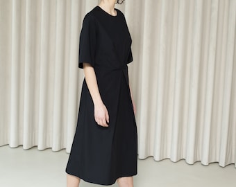 Minimalist black cotton dress with pockets, Round neckline midi dress, Summer cotton poplin dress, Scandinavian dress, Urban A-line dress