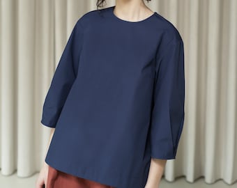Crisp cotton poplin shirt, Comfortable office blouse, Versatile feminine crew neck top, Spring capsule wardrobe, Casual minimalist wear