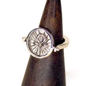 Silver Ankh Spinning Ring - Egyptian Cat - Sterling Silver - Flip Ring - spinner - Silver Cat Silver Ankh