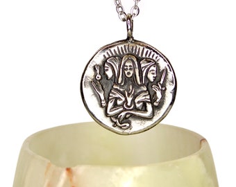 Diosa Hécate - Collar de medallón de moneda de plata - DOBLE CARA - laberinto, moneda pagana