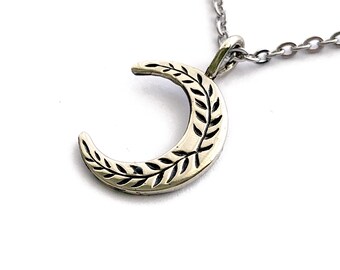 Collar con colgante de luna creciente plateada - Pequeño dije - Helecho, hojas del bosque