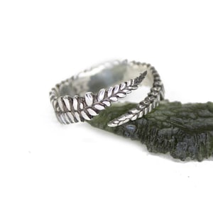 Fern Ring Band - Sterling Silver - Stacking Ring - Cottage Core, Forest Theme, Wedding Band