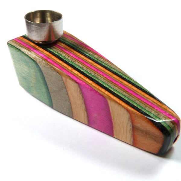 Recycled Skateboards, Smoking Pipe, Smoking Accessories, Wood Pipe, Wooden Pipe For Smoking, Cool Gifts, Cool Gadgets, Stoner Gifts