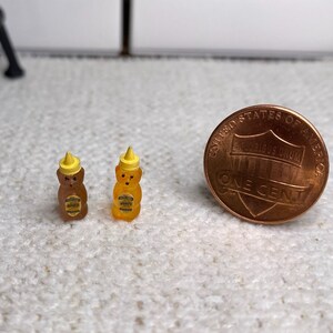 1:12 Honey Bear for your Dollhouse Miniature Pantry image 2