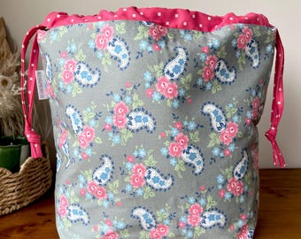 Knitting Project Bag/Crochet project bag/Drawstring Bag/A Cat Named Stitch/Camille Roskelley