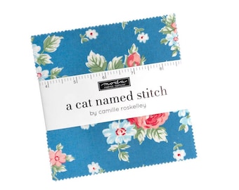 A Cat Named Stitch/Camille Roskelley/Charm Pack/Moda Fabric/Precuts