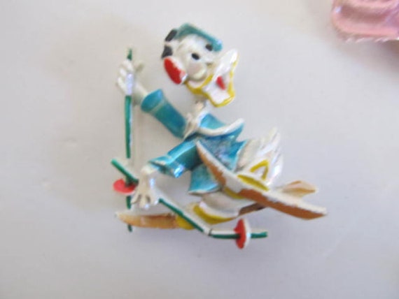 1960s Walt Disney Donald Duck Brooch Vintage Chil… - image 1