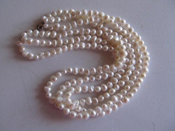 Lovely3 Strand Cultured Pearl Necklace Ivory Pear… - image 3