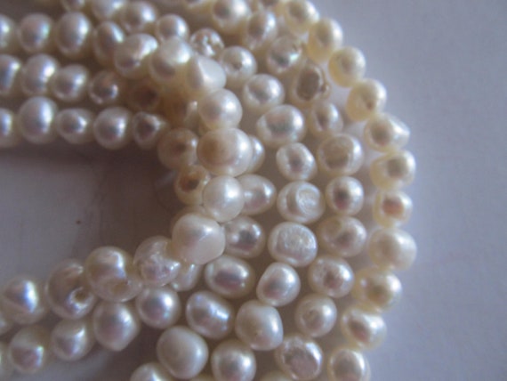 Lovely3 Strand Cultured Pearl Necklace Ivory Pear… - image 4