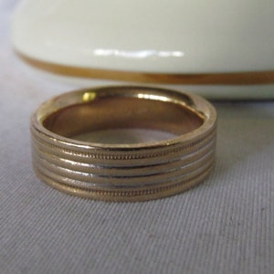 Solid 14K Gold Ring Band White Gold AND Yellow Gold Wedding Bands sz 7.25 Intricate Stripes of 14K Wg Wedding Bands 2 Tone Gold Wedding Band