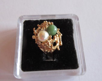 Jade and Pearl Ring sz 18Kt HGF Gold Mermaid Faux Pearl Ring Dark green Jade Ring
