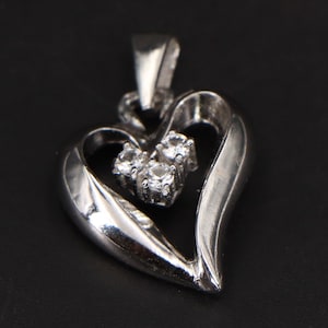 Sterling Silver Heart Pendant Necklace Heart With Clear Quartz Crystal Stones Quartz Sterling Silver Necklace Pendant 3 Stone Heart Shaped
