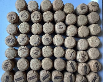 55 x Prosecco and sparkling wine Corks