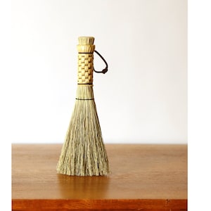 Woven Shaker Whisk Broom image 1