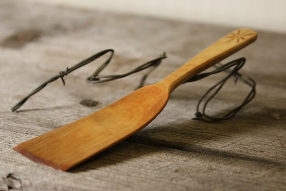 Hand Carved Wooden Spatula - Stir Fry and Breakfast Spat - One Only - Free Shipping