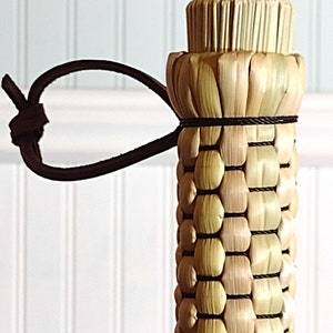 Woven Shaker Whisk Broom image 5