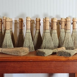 Woven Shaker Whisk Broom image 2