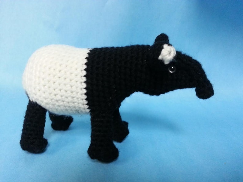 Malayan Tapir Realistic Amigurumi Crochet Pattern PDF image 1