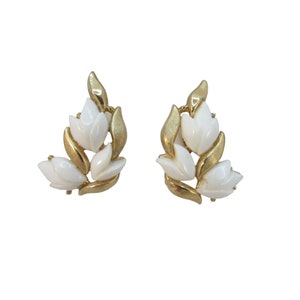 Vintage Crown Trifari Floral Clip On Earrings