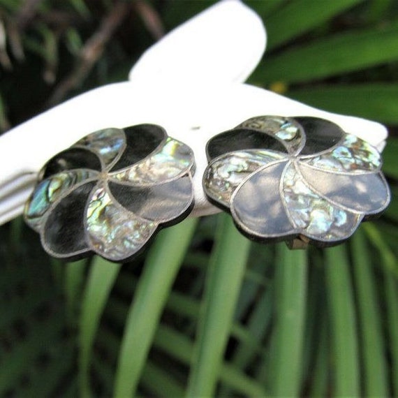 Sterling Abalone Onyx Inlay Screw Back Earrings V… - image 2