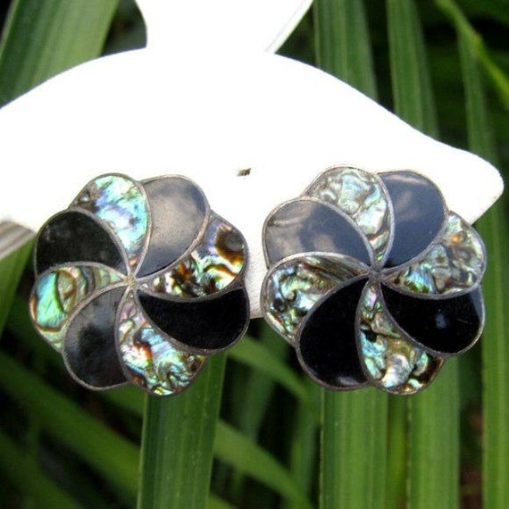 Sterling Abalone Onyx Inlay Screw Back Earrings V… - image 10