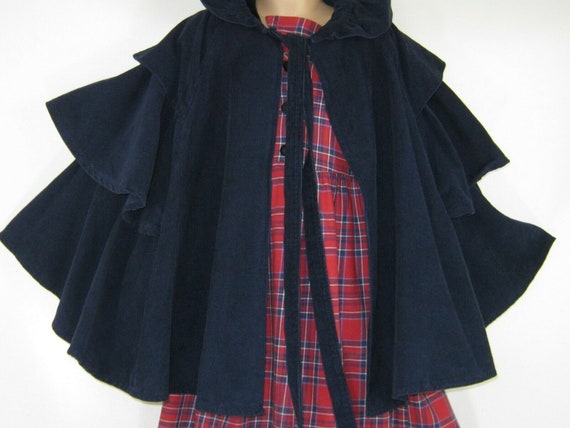 LAURA ASHLEY Vintage Girls Victorian Style Navy Ti