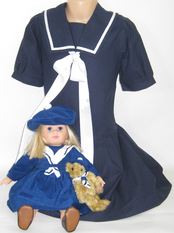 LAURA ASHLEY Vintage "Mother&Child" Label Navy Edw