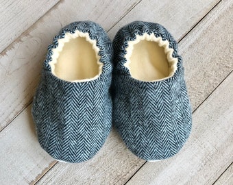 Light Blue Herringbone Crib Shoes, Baby Shoes, Toddler Shoes, Moccasins, Baby Booties, Baby Slippers, Fabric Shoes, Stay On Shoes