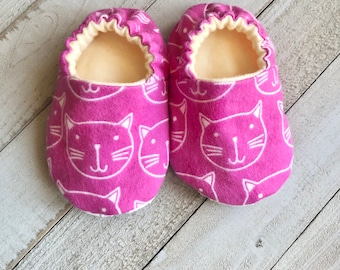Pink Cat Print Baby Booties, Soft Sole Moccasins, Baby Shower Gift