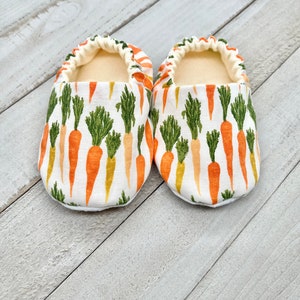 Carrots Baby Shoes, Vegetable Crib Shoes, Baby Moccasins, Baby Booties, Toddler Shoes, Stay on Shoes, Soft Sole Shoes, Baby Shower Gift