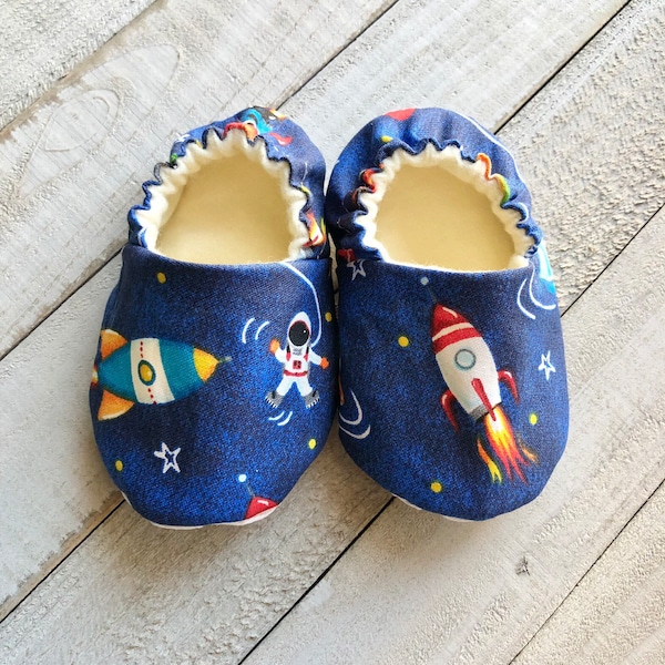 Spaceman Rocket Ships Crib Shoes, Baby Boy Shoes, Toddler Shoes, Soft Sole Shoes, Moccasins, Fabric Shoes, Baby Booties