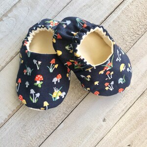 Mushrooms Baby Shoes, Crib Shoes, Toddler Shoes, Baby Booties, Moccasins, Soft Sole Shoes, Baby Slippers, Fabric Shoes image 2