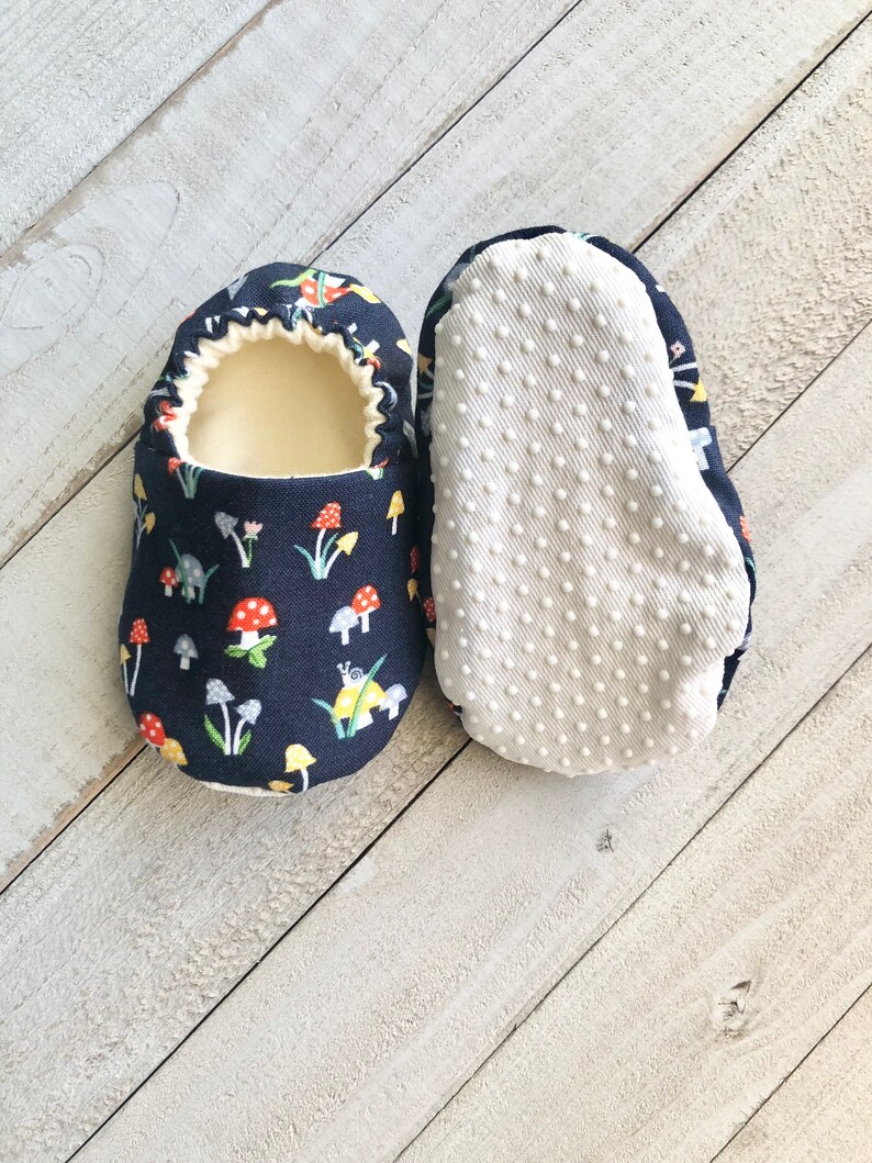 Mushrooms Baby Shoes, Crib Shoes, Toddler Shoes, Baby Booties, Moccasins, Soft Sole Shoes, Baby Slippers, Fabric Shoes image 3