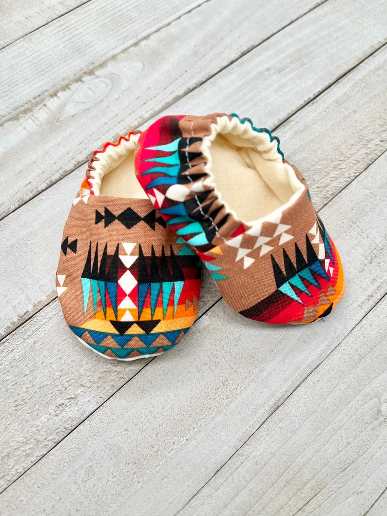 Southwest Baby Booties, Aztec, Crib Shoes, Baby Shoes, Moccasins, Stay on Shoes, Toddler Shoes, Slippers image 2