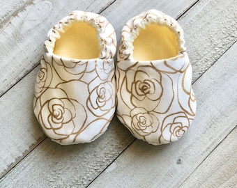 Rose Gold Crib Shoes, Baby Girl Shoes , Baby Shoes, Toddler Shoes, Soft Sole Shoes, Moccasins, Baby Booties, Stay On Shoes