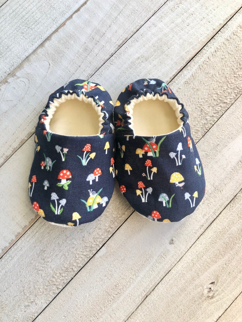 Mushrooms Baby Shoes, Crib Shoes, Toddler Shoes, Baby Booties, Moccasins, Soft Sole Shoes, Baby Slippers, Fabric Shoes image 1