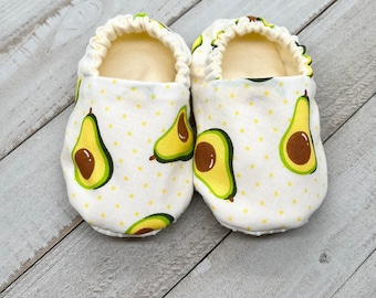 Avocado Baby Moccasins, Fruit Veggie Baby shoes, Crib Shoes, Baby Booties, Toddler Shoes, Baby Slippers, Stay On Shoes