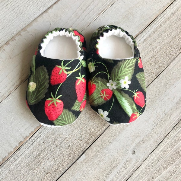 Strawberry Crib Shoes, Baby Shoes, Toddler Shoes, Moccasins, Baby Booties, Baby Slippers, Fabric Shoes
