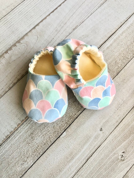 Mermaid Scales Crib Shoes Baby Shoes Toddler Shoes Moccasins Baby Booties Baby Slippers Fabric Shoes Stay on Shoes Etsy Australia