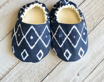 Western Geometric Baby Moccasins, Baby Slippers Shoes, Toddler Shoes, Baby Booties, Soft Sole Stay on Shoes, Gift for Baby