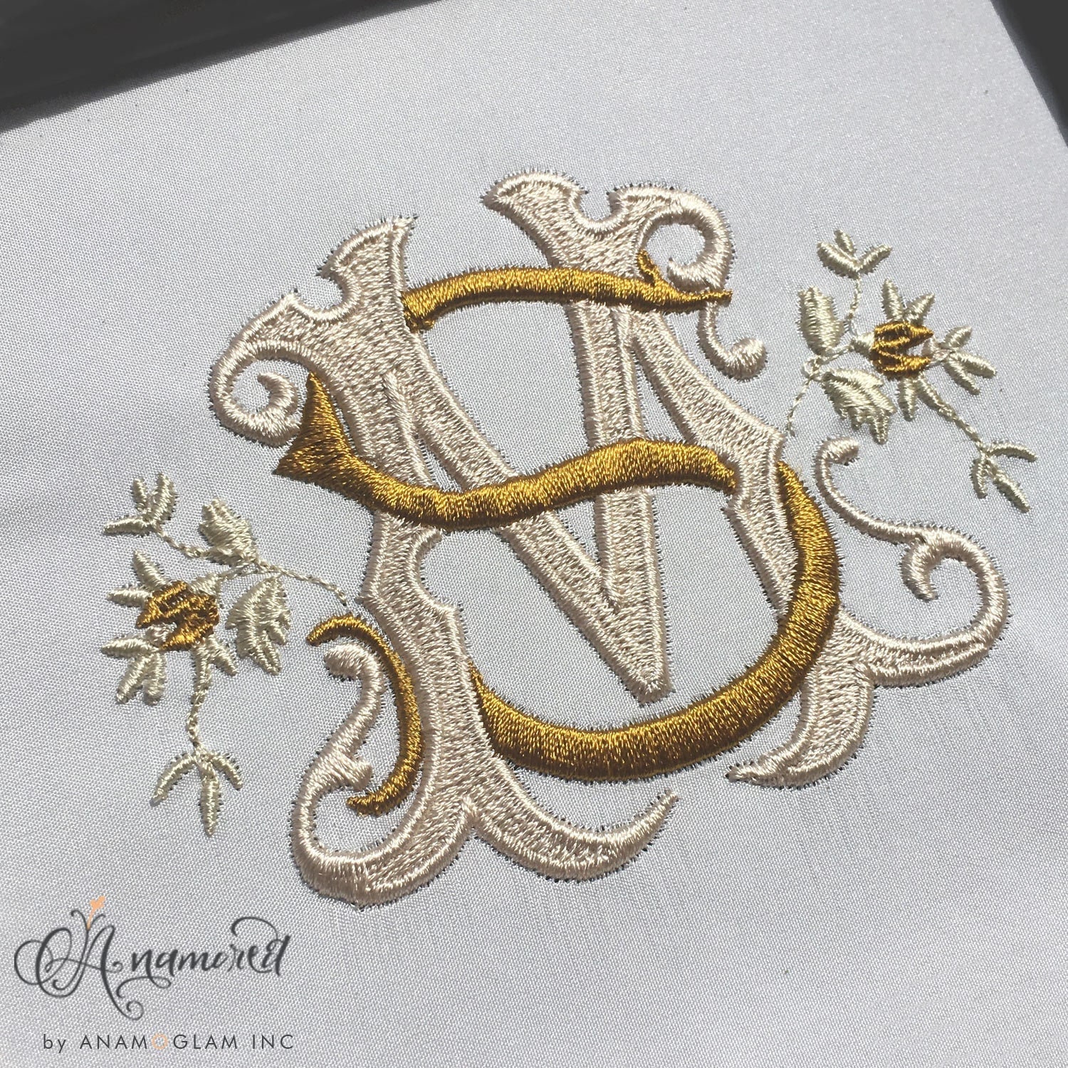 Interlocking S and M Embroidery Monogram Design for Machine
